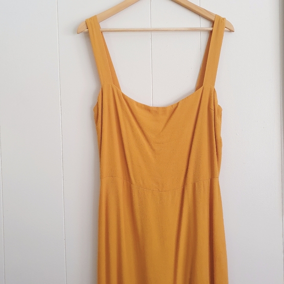 NWT Reformation Christina Dress | Side Slit | Yellow | Size 12 - Picture 4 of 10